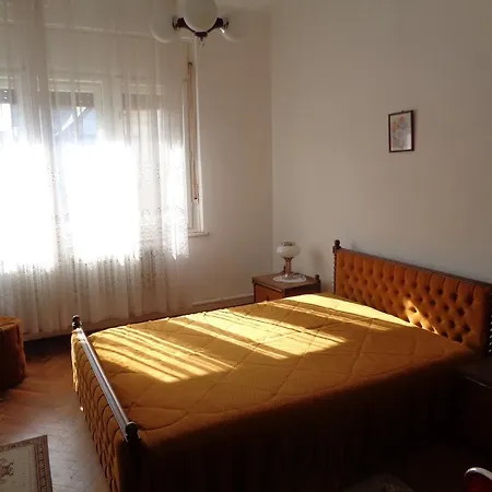 Nyaraló Panovics Nyaralo Balatonszentgyörgy